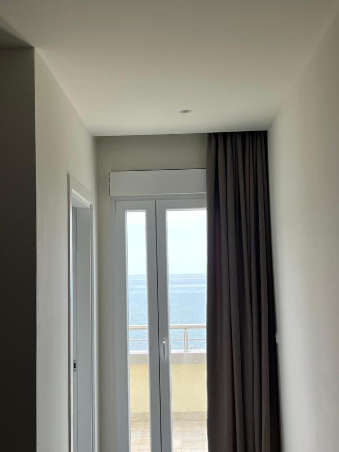 Split Rooftop Suites Durrës 外观 照片
