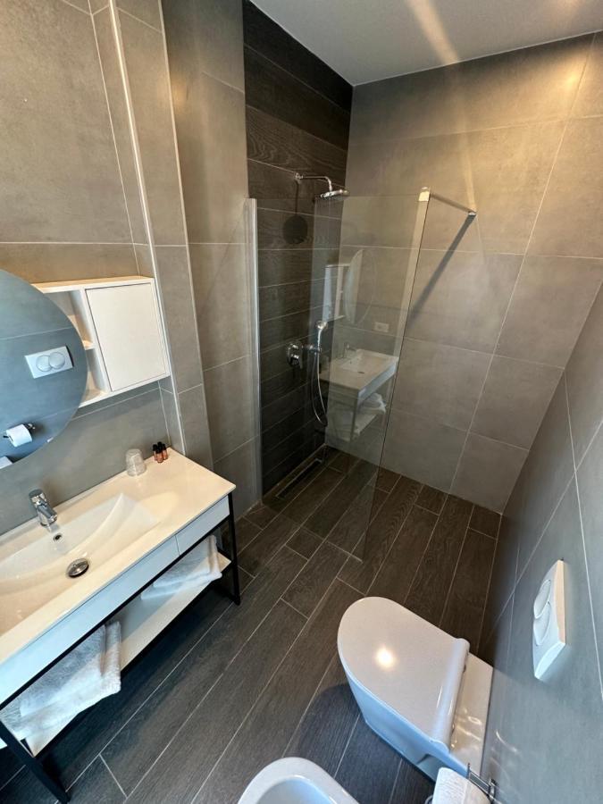 Split Rooftop Suites Durrës 外观 照片