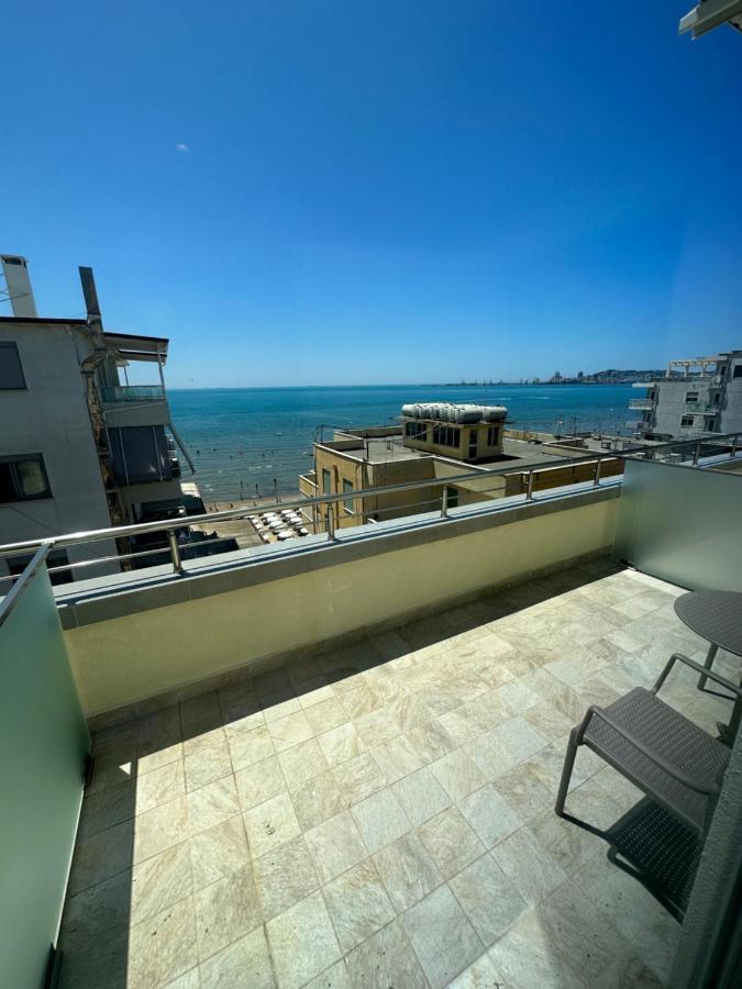 Split Rooftop Suites Durrës 外观 照片