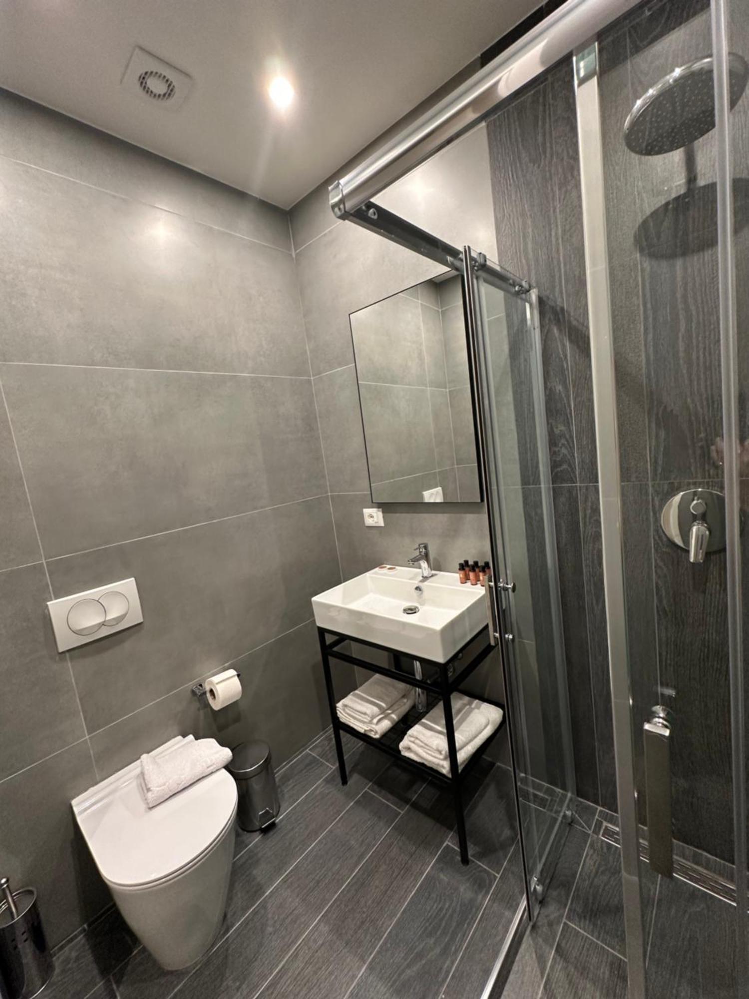 Split Rooftop Suites Durrës 外观 照片